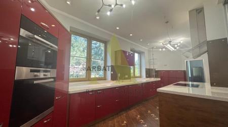 Фото Отдельный дом, 6 комн, 567м²