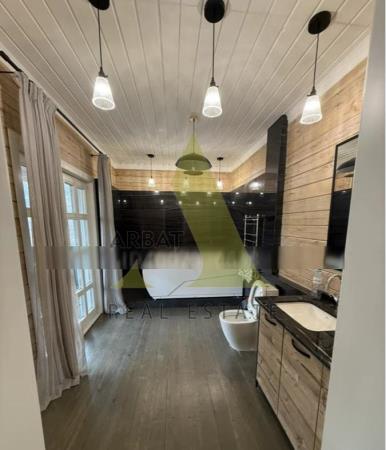 Фото Отдельный дом, 8 комн, 462м²