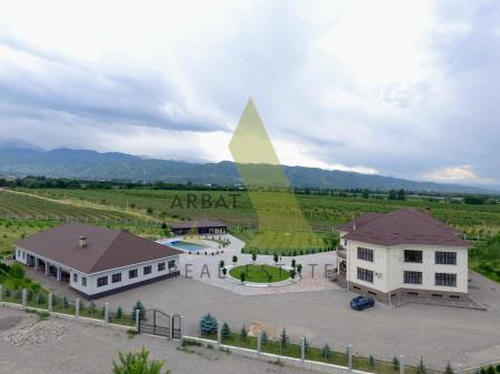 Фото Отдельный дом, 15 комн, 1800м²