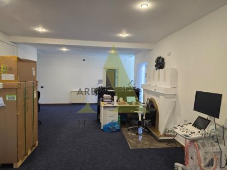 Фото Отдельный дом, 10 комн, 530м²