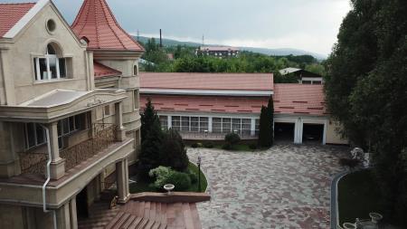 Фото Отдельный дом, 20 комн, 2000м²