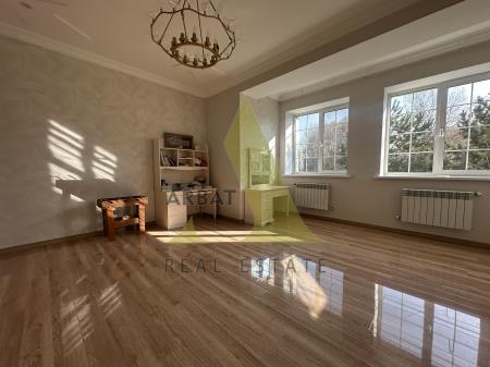 Фото Отдельный дом, 8 комн, 350м²