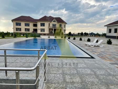 Фото Отдельный дом, 15 комн, 1800м²