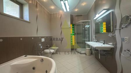 Фото Отдельный дом, 6 комн, 567м²