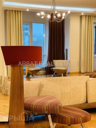 Фото Квартира, 4 комн, 200 м², 5/9 эт.