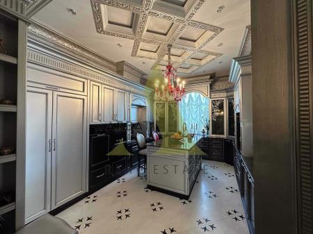 Фото Отдельный дом, 10 комн, 1500м²