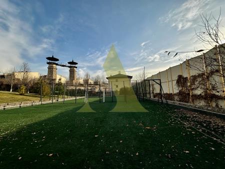 Фото Отдельный дом, 28 комн, 3000м²