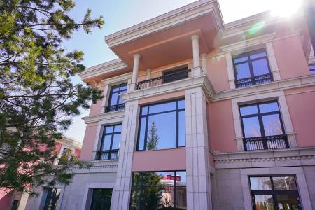 Фото Отдельный дом, 8 комн, 900м²