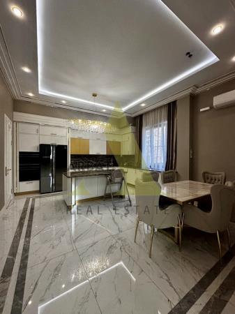 Фото Отдельный дом, 7 комн, 600м²