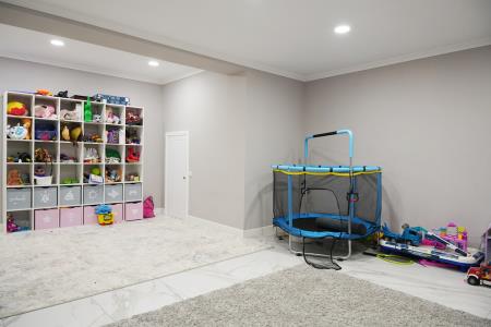 Фото Отдельный дом, 6 комн, 680м²