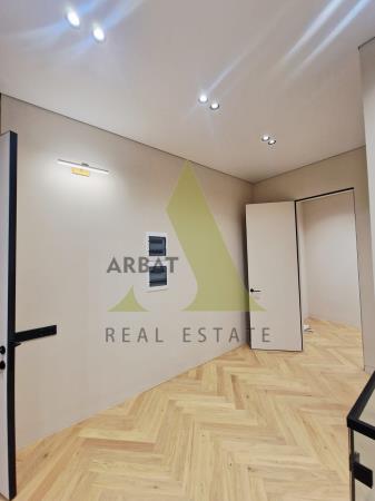 Фото Квартира, 6 комн, 288.1 м², 1/5 эт., 2024 г.п.