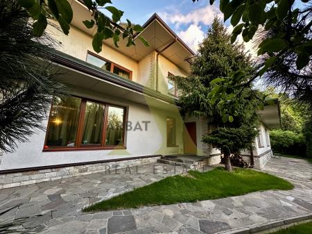 Фото Отдельный дом, 7 комн, 700м²