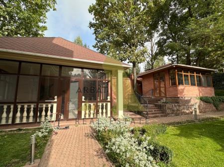 Фото Отдельный дом, 8 комн, 870м²