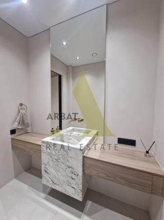 Фото Квартира, 6 комн, 288.1 м², 1/5 эт., 2024 г.п.