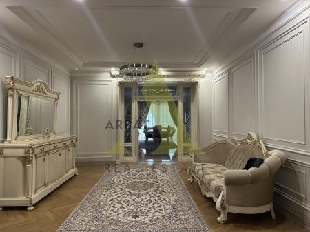 Фото Отдельный дом, 8 комн, 350м²