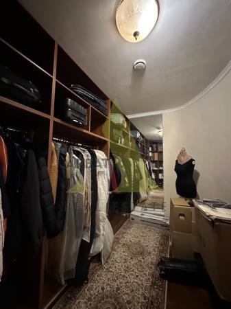 Фото Отдельный дом, 8 комн, 870м²