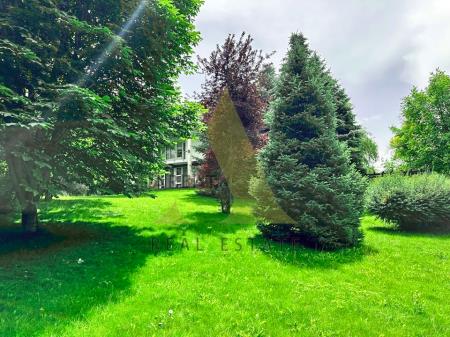 Фото Отдельный дом, 9 комн, 735м²
