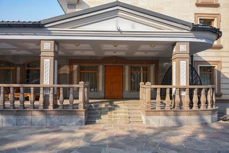 Фото Отдельный дом, 7 комн, 842м²