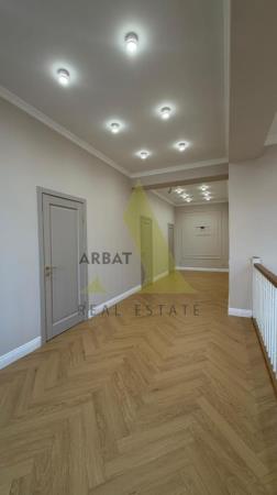 Фото Отдельный дом, 6 комн, 400м²