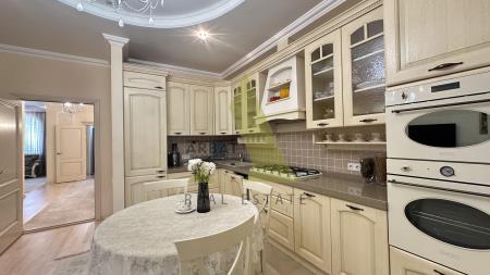 Фото Отдельный дом, 6 комн, 352м²