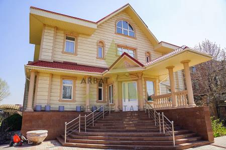 Фото Отдельный дом, 8 комн, 600м²