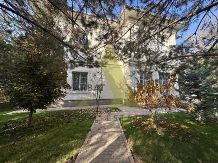 Фото Отдельный дом, 8 комн, 350м²