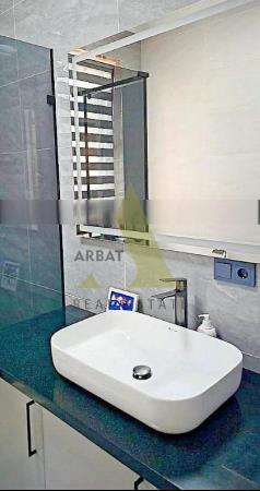 Фото Отдельный дом, 5 комн, 370м²