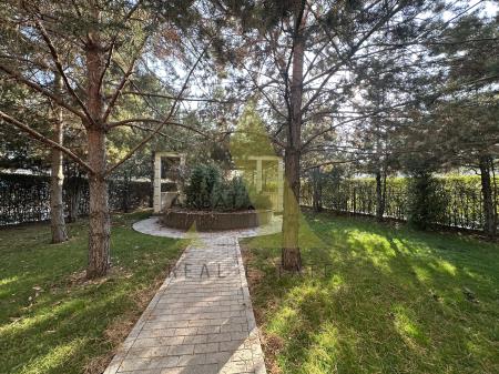 Фото Отдельный дом, 8 комн, 350м²
