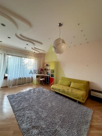 Фото Отдельный дом, 7 комн, 700м²