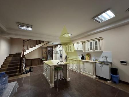 Фото Отдельный дом, 8 комн, 870м²