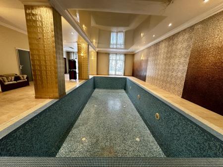 Фото Отдельный дом, 7 комн, 700м²