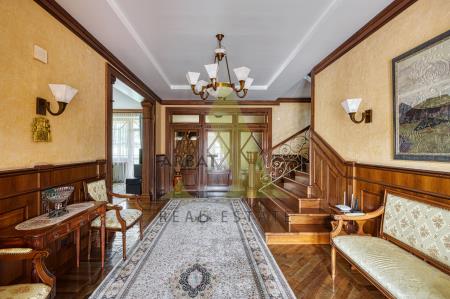 Фото Отдельный дом, 7 комн, 500м²