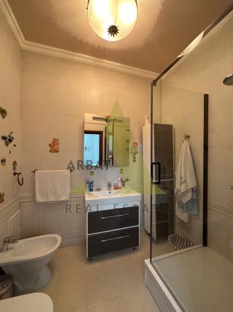 Фото Отдельный дом, 8 комн, 870м²