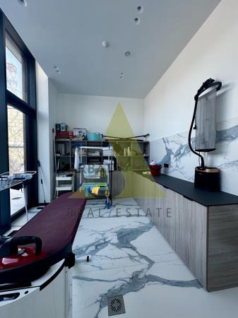 Фото Отдельный дом, 10 комн, 750м²