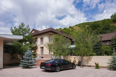 Фото Отдельный дом, 5 комн, 550м²