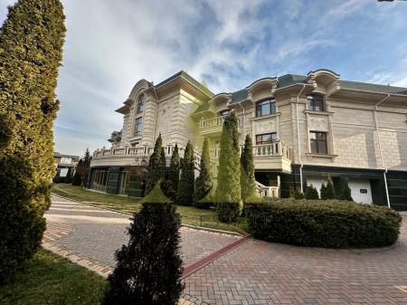 Фото Отдельный дом, 28 комн, 3000м²