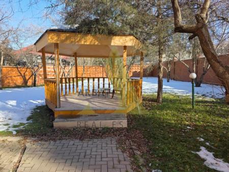 Фото Отдельный дом, 10 комн, 530м²