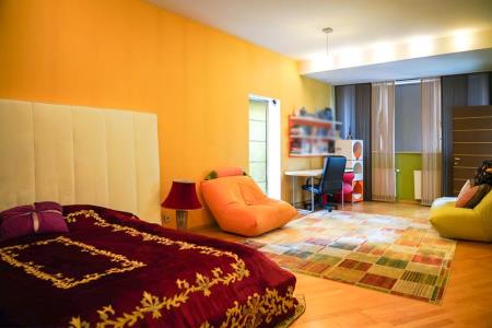 Фото Отдельный дом, 10 комн, 1300м²