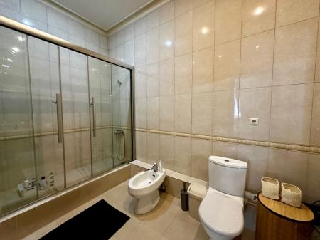 Фото Отдельный дом, 25 комн, 1674м²