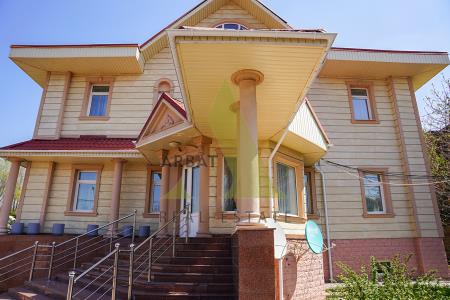 Фото Отдельный дом, 8 комн, 600м²