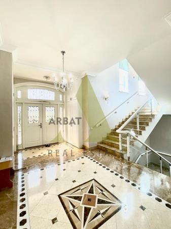 Фото Отдельный дом, 8 комн, 800м²
