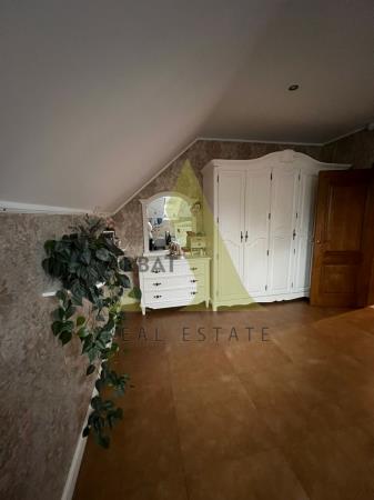 Фото Отдельный дом, 9 комн, 330м²
