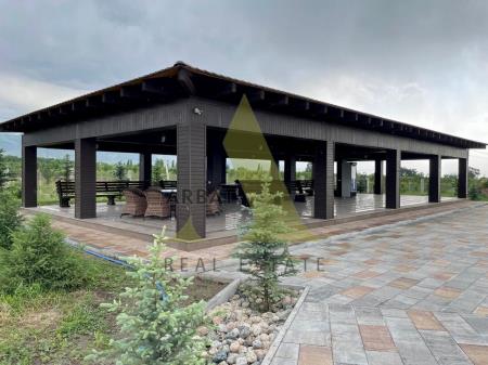 Фото Отдельный дом, 15 комн, 1800м²