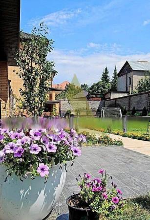 Фото Отдельный дом, 5 комн, 370м²