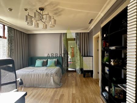 Фото Отдельный дом, 7 комн, 770м²