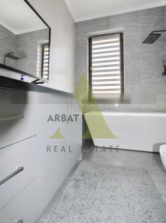 Фото Отдельный дом, 5 комн, 370м²