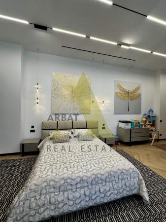 Фото Отдельный дом, 10 комн, 750м²