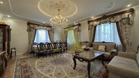 Фото Отдельный дом, 8 комн, 568м²
